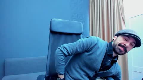 AxelColton online show from 12.21.25