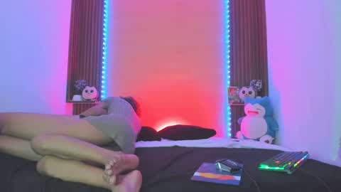 axelfox_ online show from 02.22.25