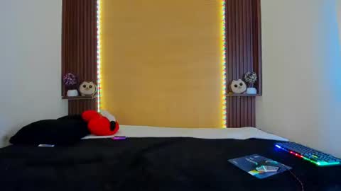 axelfox_ online show from 03.12.25