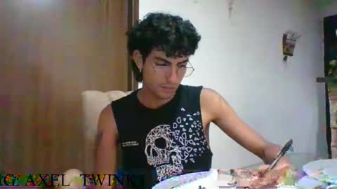 Snapshot of axellatino_ chatting on 09.30.25 Axel online show from 09.30.25
