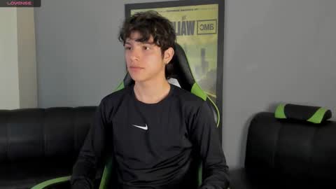 Axel Raven online show from 01.07.25