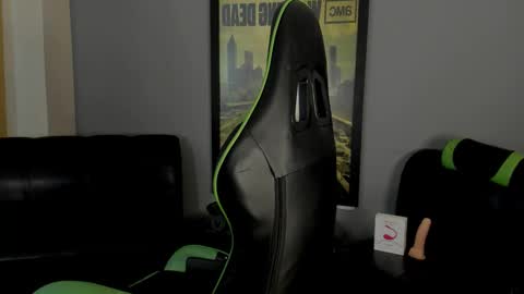 Axel Raven online show from 01.09.25