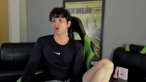 Axel Raven online show from 01.10.25