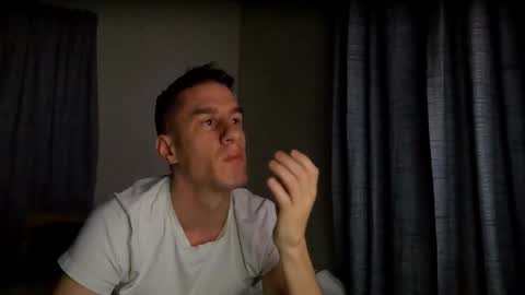 Axl online show from 12.05.24