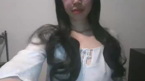 axue online show from 12.21.24
