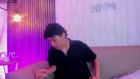 Snapshot of axxel_white chatting on 07.17.26 A X X X EL online show from 07.17.26