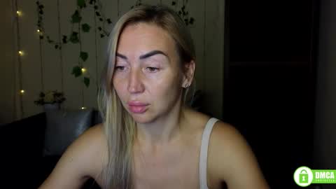 Jully online show from 10.05.25