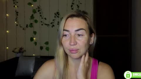 Jully online show from 10.26.25