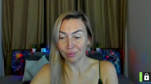 Jully online show from 12.13.25