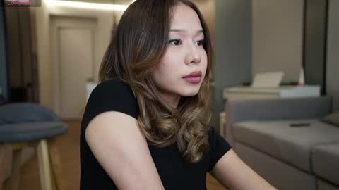Snapshot of aya__hitakayama chatting on 04.17.26 Aya online show from 04.17.26