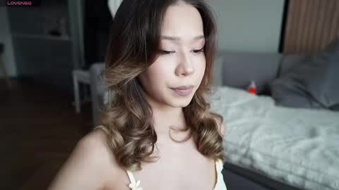 Snapshot of aya__hitakayama chatting on 05.16.26 Aya online show from 05.16.26