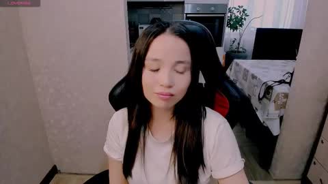 Aya Moon online show from 11.19.25