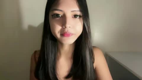 Snapshot of ayalvrs18 chatting on 06.19.26 ayalvrs18 online show from 06.19.26