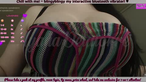 Snapshot of ayanadelatorre chatting on 01.23.25 Ayana Delatorre online show from 01.23.25