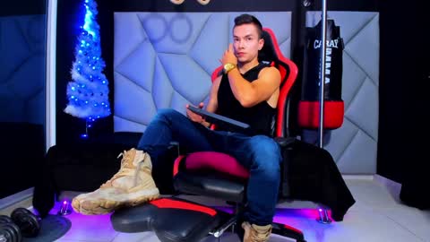 Ayden Miller online show from 12.10.24