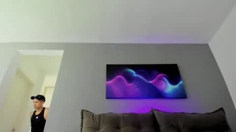 Snapshot of ayjeeem chatting on 10.21.25 Andr online show from 10.21.25