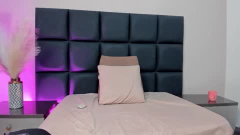 Snapshot of aylastonne chatting on 02.06.26 AylaStonne online show from 02.06.26