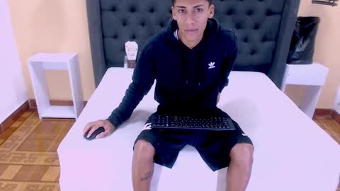 Aylen  online show from 02.16.25