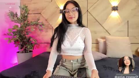 ayllin  online show from 10.11.25