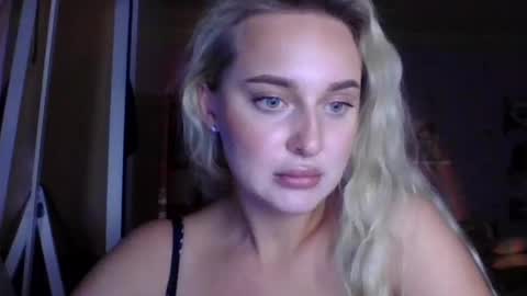Snapshot of aylinn9999 chatting on 07.17.26 aylinn9999 online show from 07.17.26