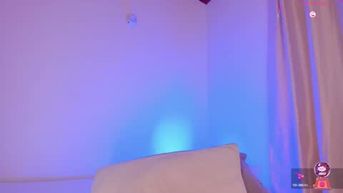 Snapshot of aylinnzambrano_ chatting on 02.05.25 Aylin online show from 02.05.25