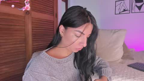 Snapshot of aylinnzambrano_ chatting on 10.15.25 Aylin online show from 10.15.25