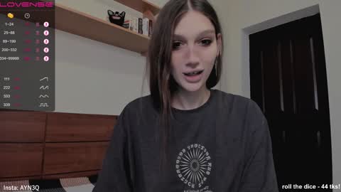 AYNEK        fansly  online show from 01.06.25