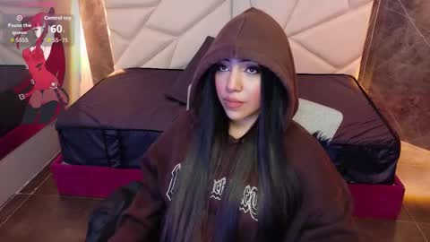 Aysel online show from 10.13.25