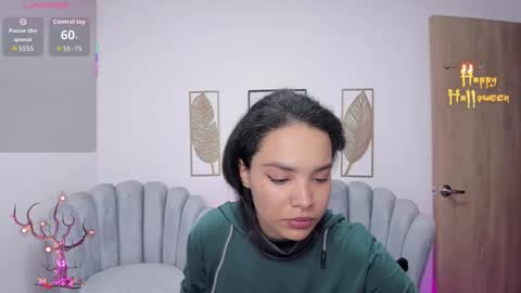 ayshel_cooperr online show from 10.25.25