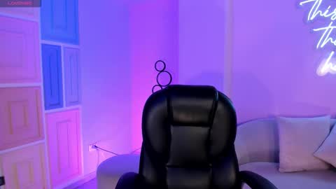 Ayshel online show from 10.21.25