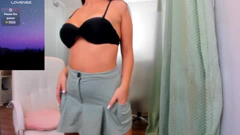 Ayumi online show from 12.18.24