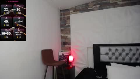 Snapshot of azaahara_ chatting on 09.30.25 Azahara online show from 09.30.25