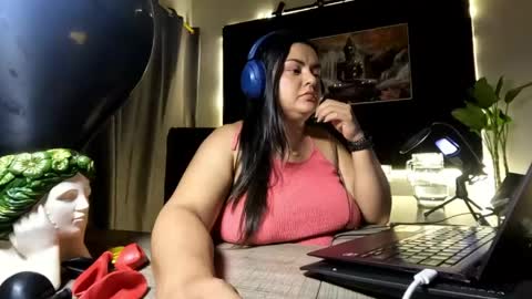 Snapshot of azaraonyx chatting on 06.06.26 Goddess Azara online show from 06.06.26