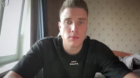 Snapshot of azazelmax chatting on 09.20.25 azazelmax online show from 09.20.25