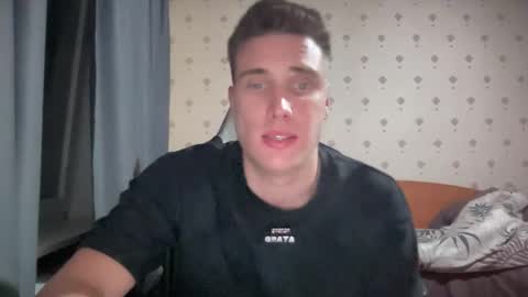 Snapshot of azazelmax chatting on 10.01.25 azazelmax online show from 10.01.25