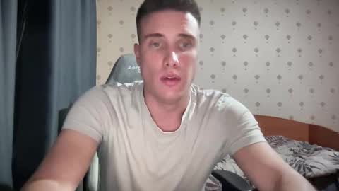 Snapshot of azazelmax chatting on 10.17.25 azazelmax online show from 10.17.25