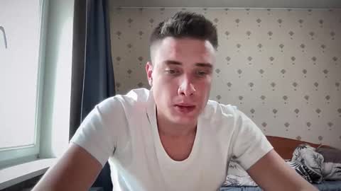 Snapshot of azazelmax chatting on 10.22.25 azazelmax online show from 10.22.25