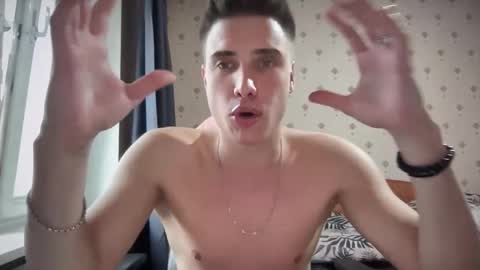 Snapshot of azazelmax chatting on 11.04.25 azazelmax online show from 11.04.25