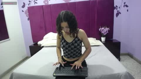 Azhuna  online show from 09.18.25