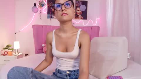 Snapshot of azul_horny chatting on 05.08.26 PRINCESS AZUL. online show from 05.08.26