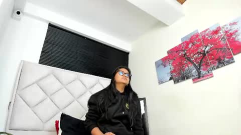 Snapshot of azul_moon chatting on 07.19.26 azul_moon online show from 07.19.26