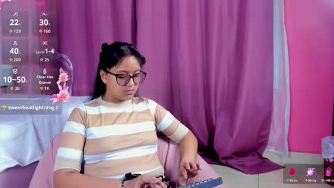 Snapshot of azul_moonn chatting on 11.08.25 azul_moonn online show from 11.08.25