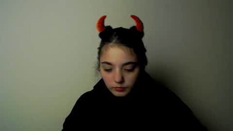 Snapshot of azumi_chan_ chatting on 10.14.25 azumi_chan_ online show from 10.14.25