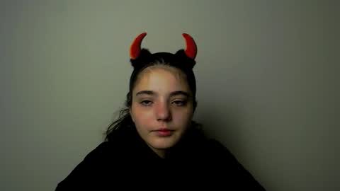 Snapshot of azumi_chan_ chatting on 10.16.25 azumi_chan_ online show from 10.16.25