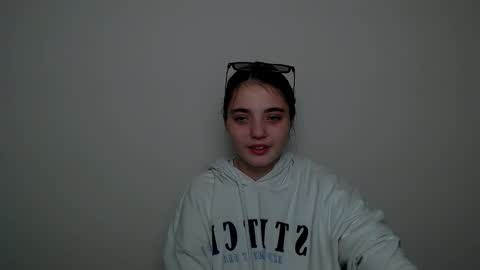 Snapshot of azumi_chan_ chatting on 10.29.25 azumi_chan_ online show from 10.29.25