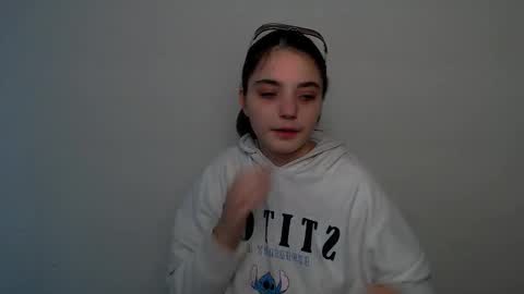 Snapshot of azumi_chan_ chatting on 11.01.25 azumi_chan_ online show from 11.01.25