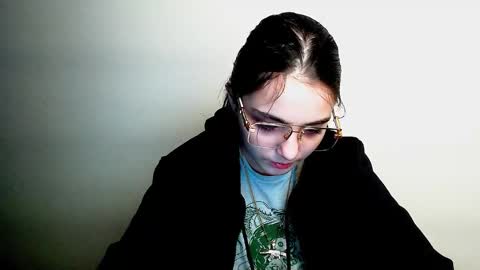 azumi_chan_ online show from 12.21.25