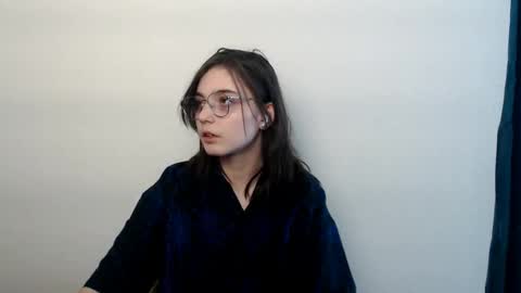 Snapshot of azumi_chan_ chatting on 02.11.26 azumi_chan_ online show from 02.11.26