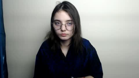 Snapshot of azumi_chan_ chatting on 02.12.26 azumi_chan_ online show from 02.12.26