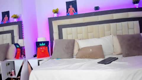 azumie online show from 01.20.25